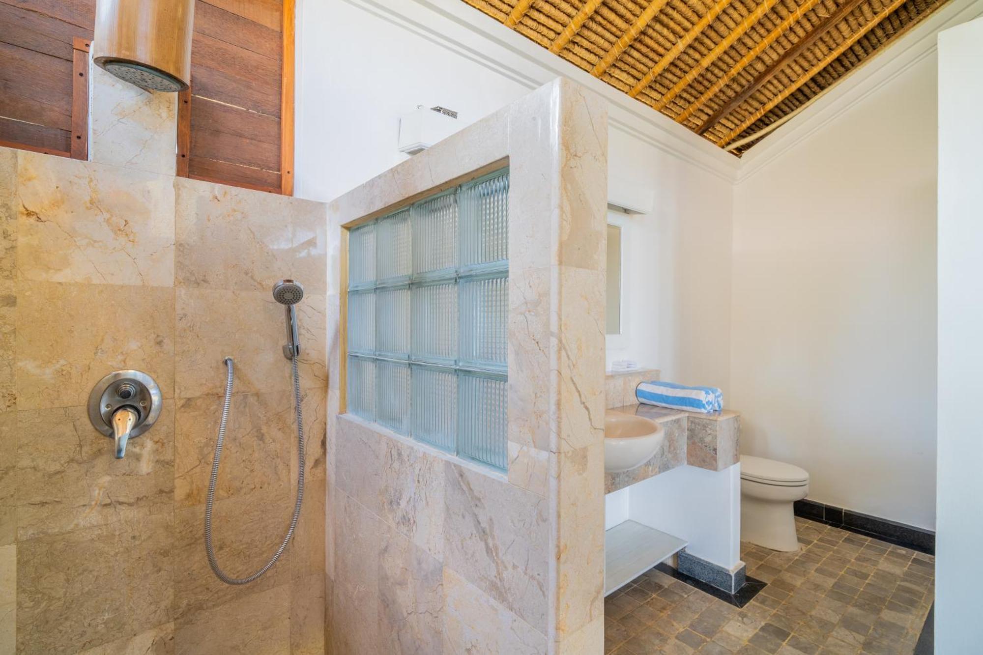 Scuba Seraya Resort Tulamben Εξωτερικό φωτογραφία
